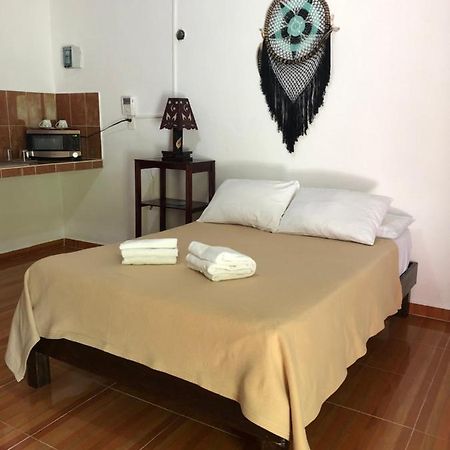 ホルボックス島Casa Mexアパートメント エクステリア 写真